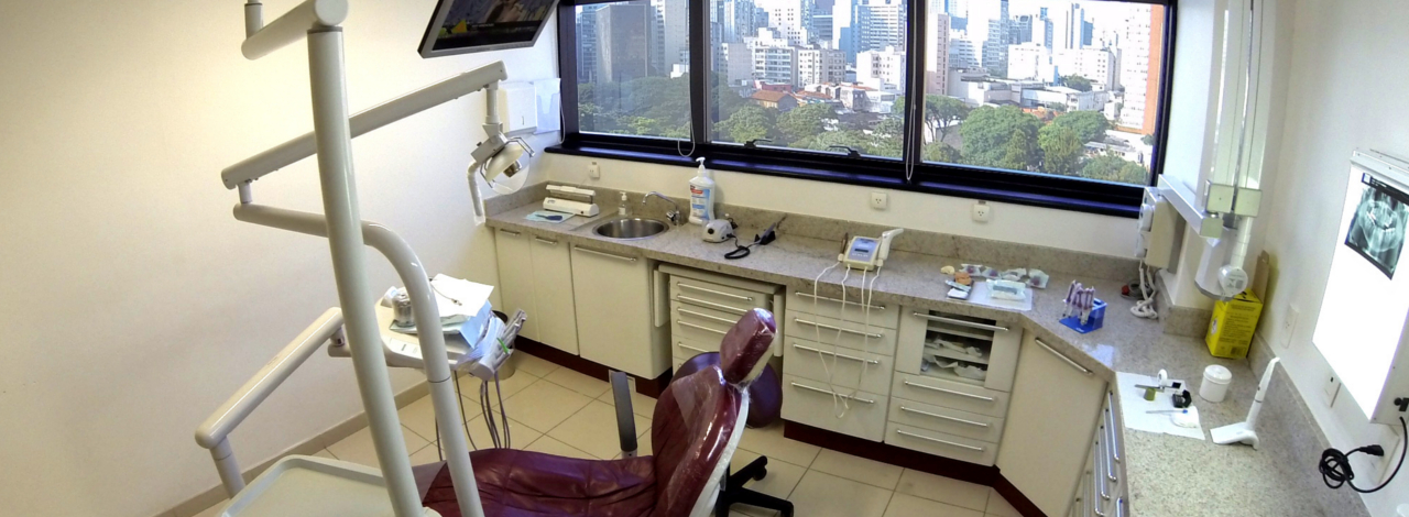 Nossos especialistas na área odontológica: para que você tenha um sorriso mais bonito e saudável.